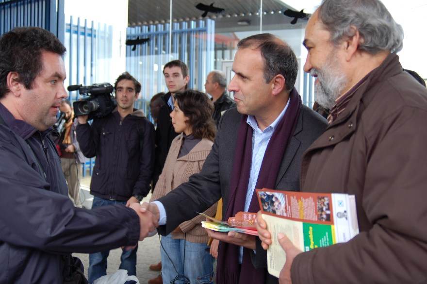 Contacto com os trabalhadores da AutoEuropa