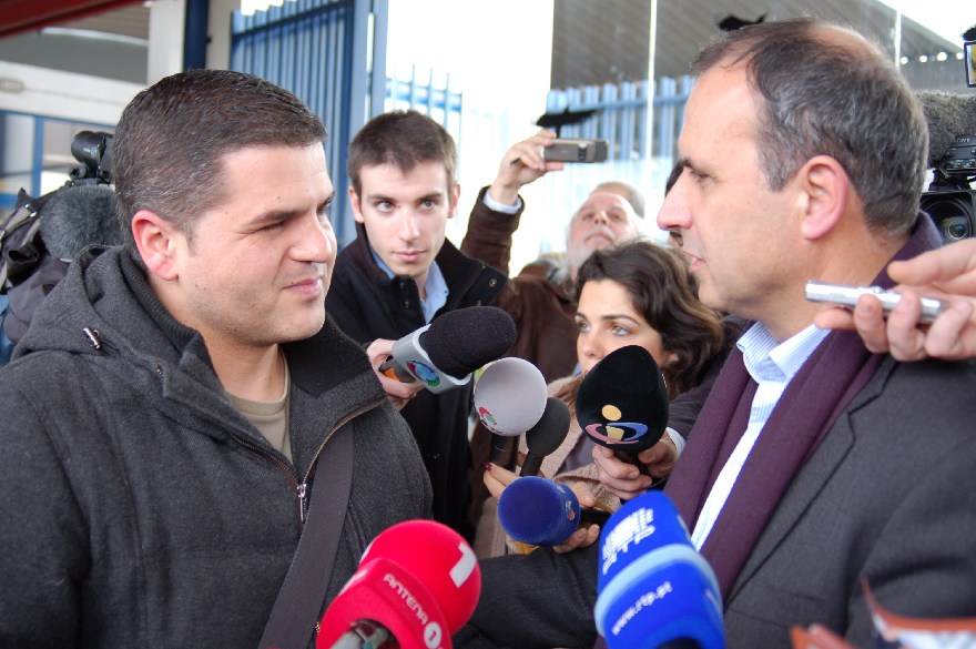 Contacto com os trabalhadores da AutoEuropa